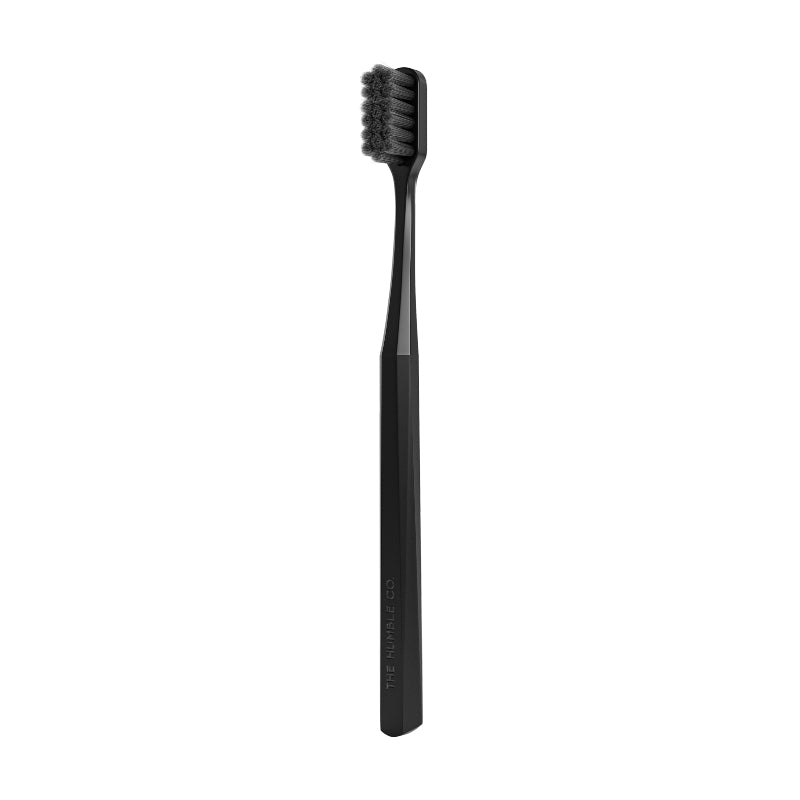 Escova de dentes bioplástico profissional com 7000 cerdas Preta - The Humble Co