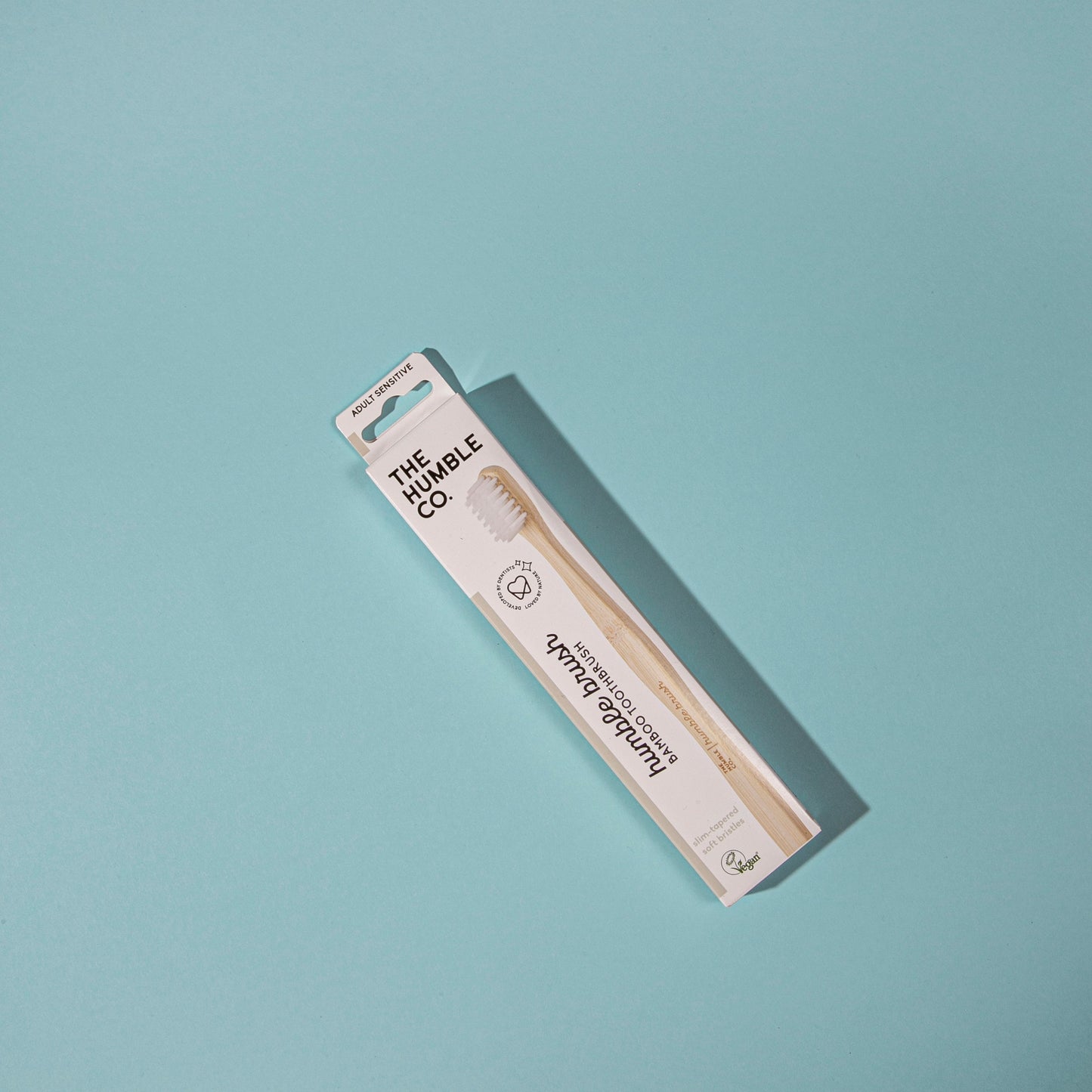 Escova sensitive com cabo em bambu - The Humble Co.