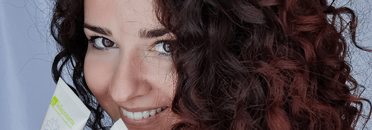 Método "Curly Girl": o que é e como fazê-lo com produtos naturais, sustentáveis e biológicos - La Saponaria