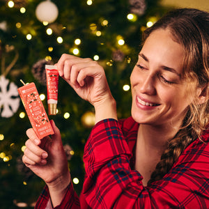 Gloss labial com brilho e cor vermelha da La Saponaria