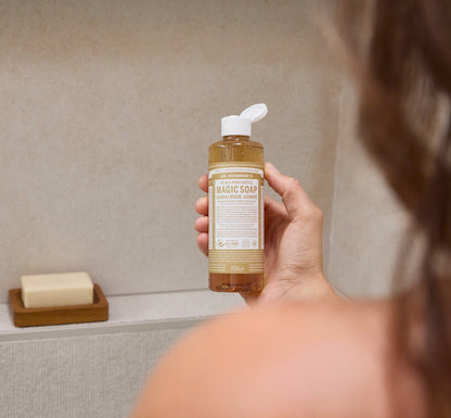 Sabonetes líquido e em barra biológico Dr. Bronner's Jasmim Sândalo a serem utilizados